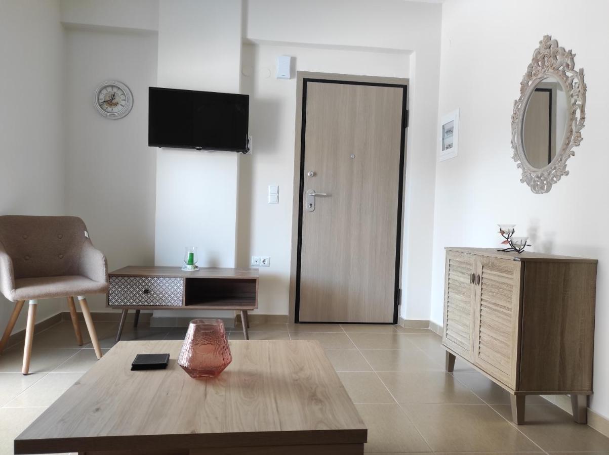 Nastazia Lägenhet Néa Péramos Exteriör bild